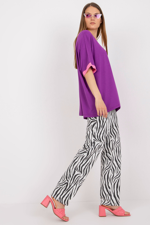 Violeta un rozā oversize blūze ar V... Violeta un rozā oversize blūze ar V...