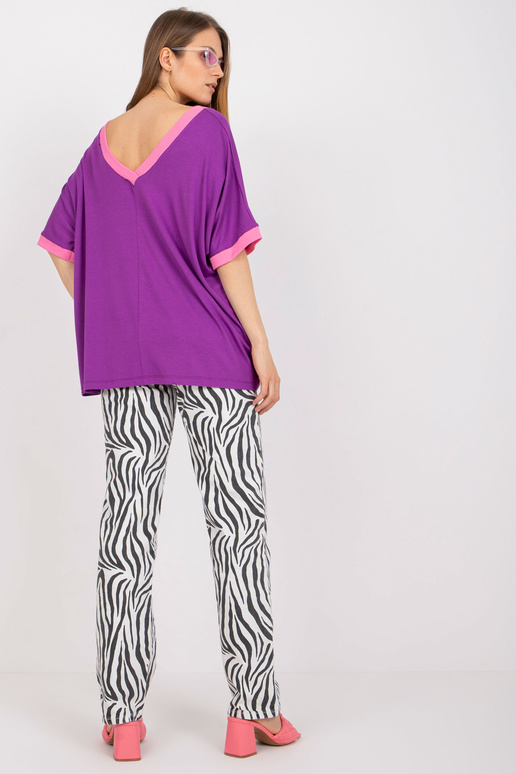 Violeta un rozā oversize blūze ar V... Violeta un rozā oversize blūze ar V...