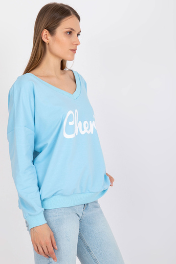 Gaiši zils un balts sporta...