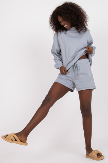 Pelēkas pamata treniņbikses...