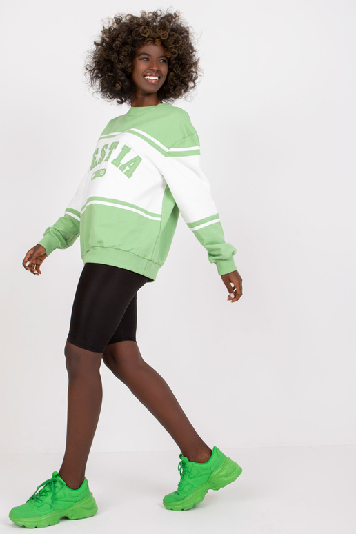 Zaļbalts džemperis ar garām... Zaļbalts džemperis ar garām...