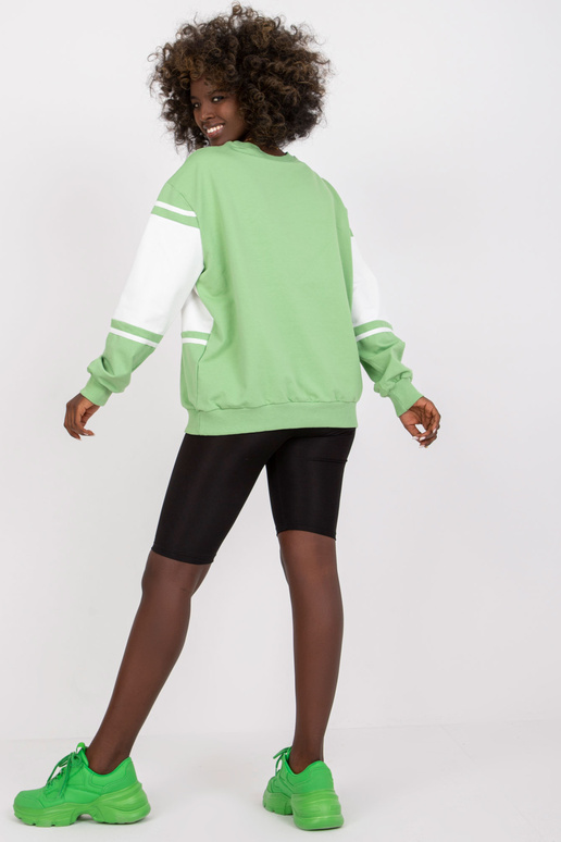 Zaļbalts džemperis ar garām... Zaļbalts džemperis ar garām...