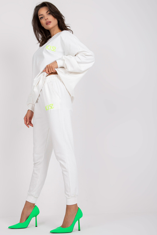 Balts divdaļīgs kokvilnas treniņtērpa...