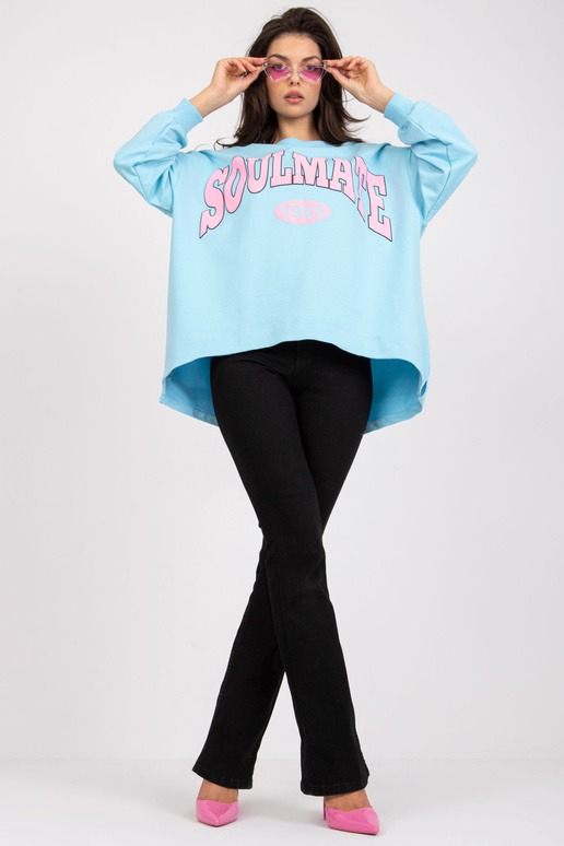 Gaiši zils un rozā sporta krekls ar... Gaiši zils un rozā sporta krekls ar...