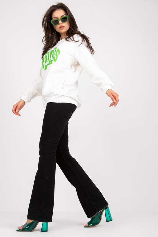 Balts un zaļš oversize kapuci ar apdruku