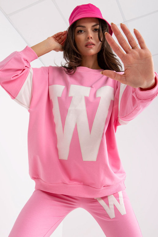 Rozā un baltā kokvilnas sporta tērpa...