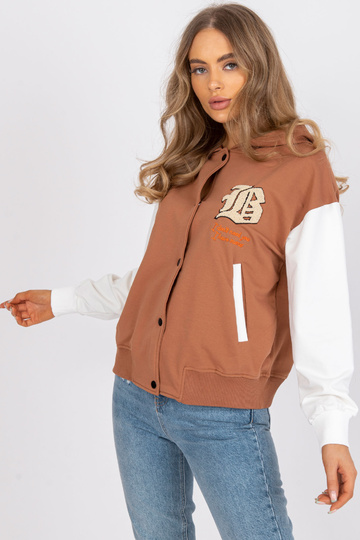 Gaiši brūns beisbola...