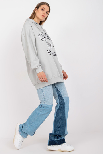 Pelēks sporta krekls ar... 2