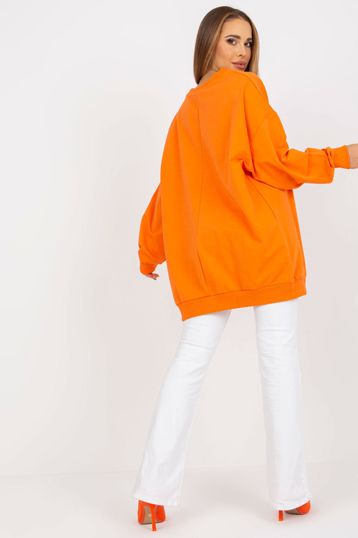 Oranžs-nay džemperis ar viena izmēra... Oranžs-nay džemperis ar viena izmēra...