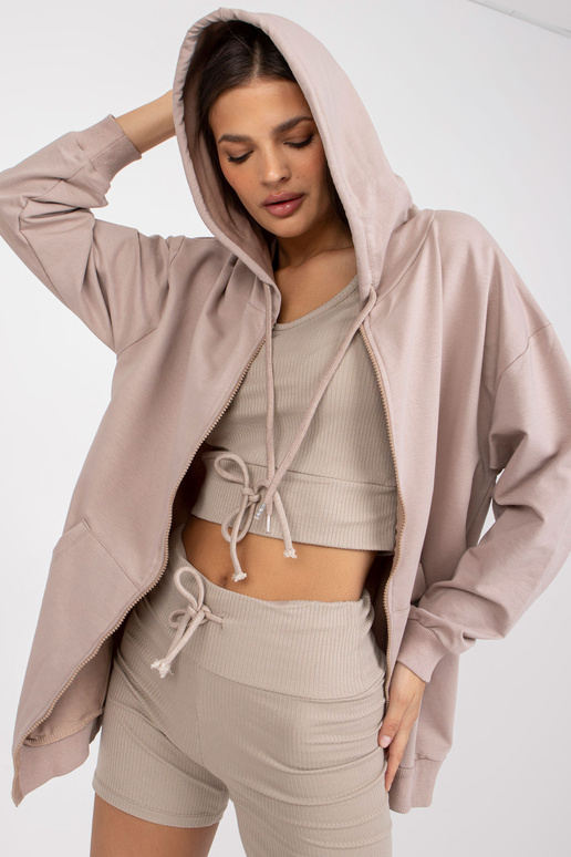 Bēšs trīsdaļīgs pamata komplekts ar... Bēšs trīsdaļīgs pamata komplekts ar...