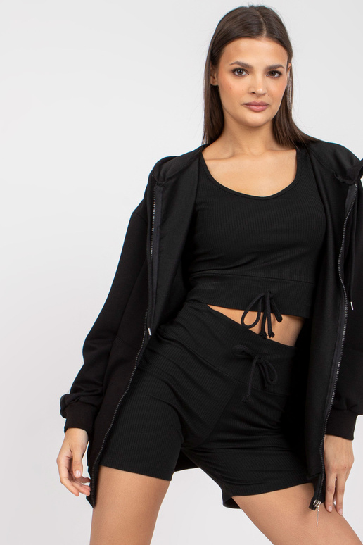 Melns trīsdaļīgs pamata komplekts ar... Melns trīsdaļīgs pamata komplekts ar...