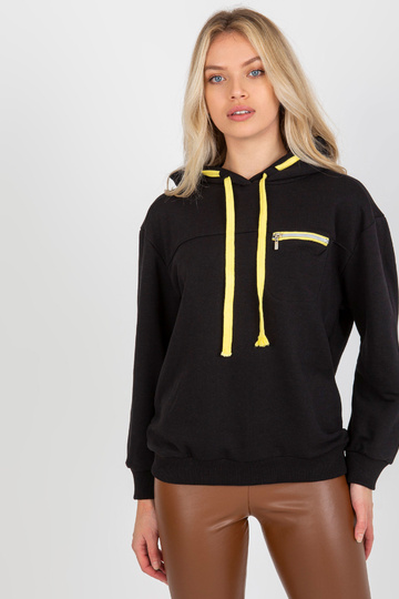 Melns sporta krekls ar...