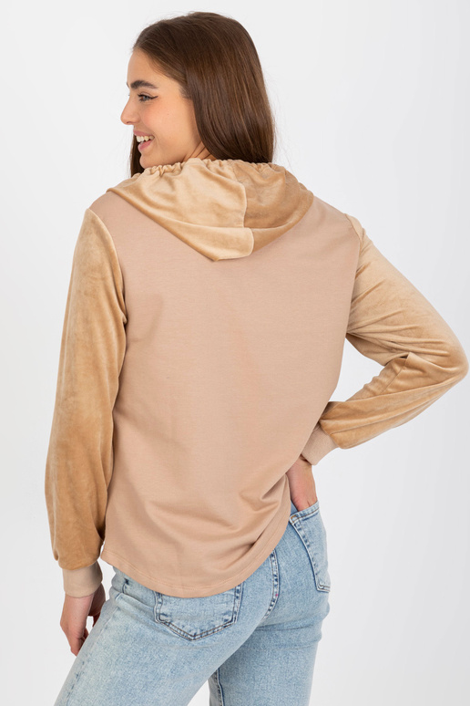 Bēšs sieviešu džemperis ar velūra... Bēšs sieviešu džemperis ar velūra...