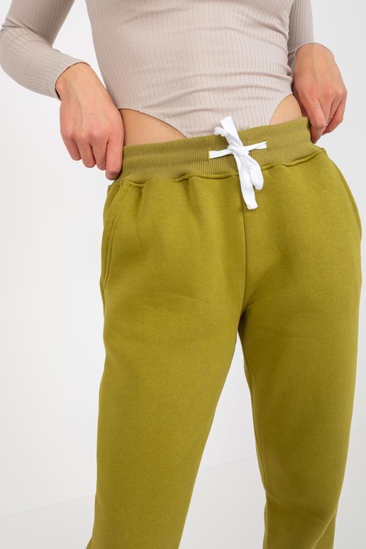 Olīvkokvilnas bāzes treniņbikses Olīvkokvilnas bāzes treniņbikses