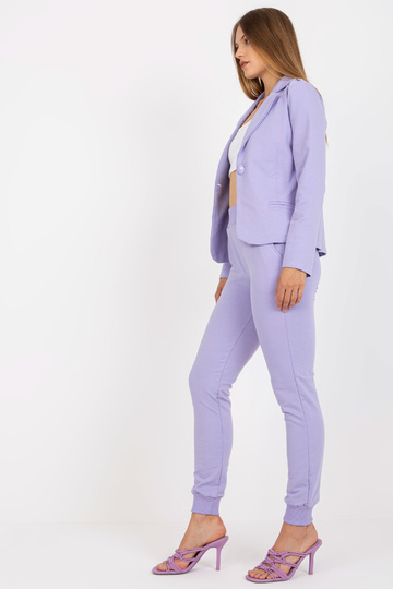 Gaiši violets divdaļīgs... 2