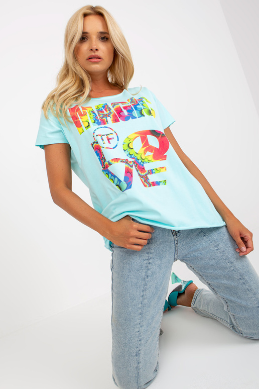 Gaiši zila blūze ar apdruku un īsām...