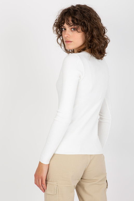 Balts, klasisks V veida kakla...