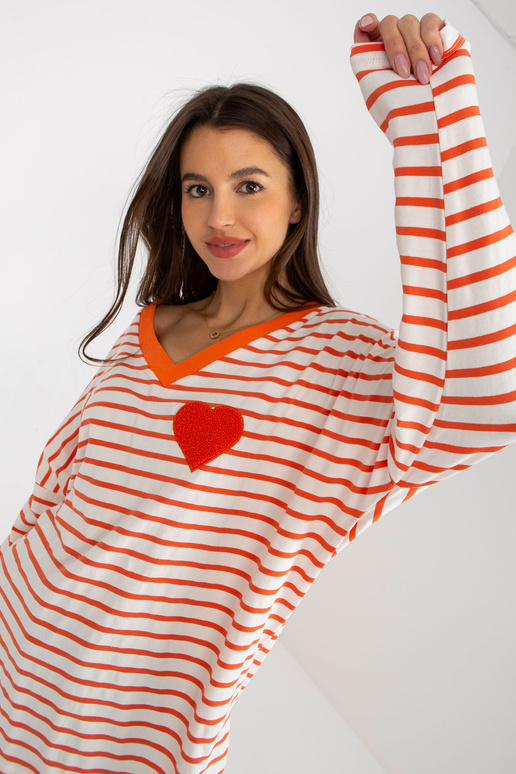 Oranža un balta brīva V veida kakla...