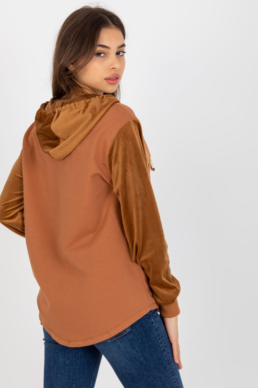 Gaiši brūns jakas džemperis ar kapuci...