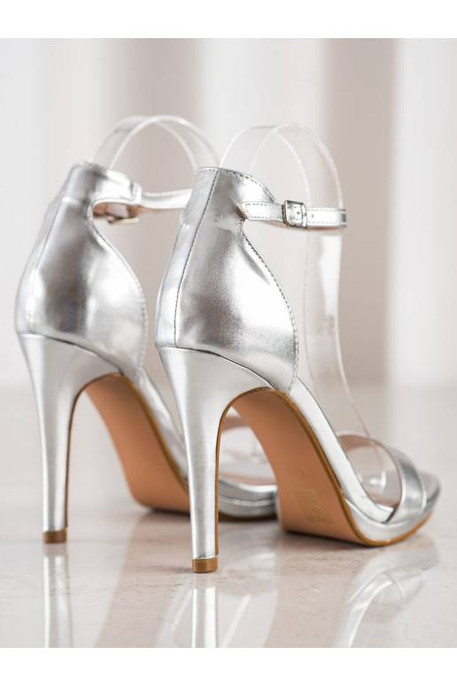 Klasiska modeļa sandales ar plāniem...