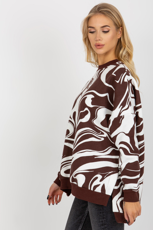 Tumši brūns un balts oversize...