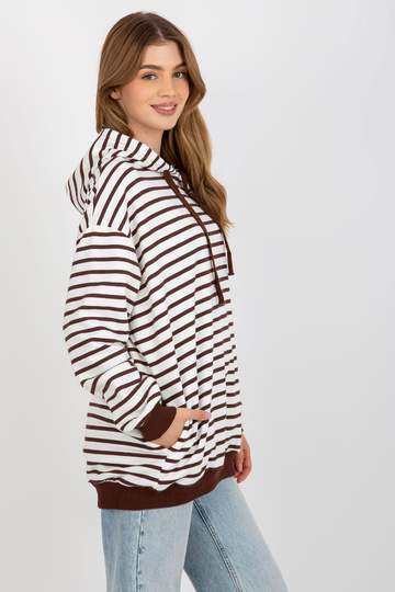 Tumši brūns un balts brīvs...