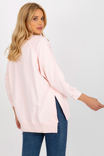 Gaiši rozā sporta krekls...