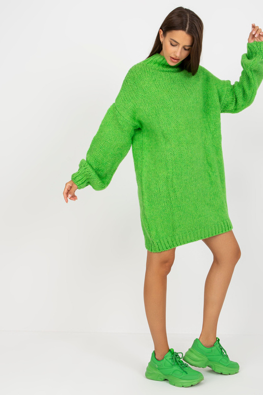 Gaiši zaļa trikotāžas kleita ar garām...