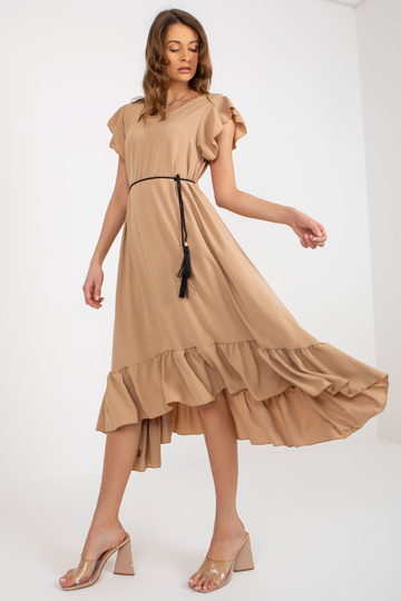 Kamieļa lielizmēra kleita... 2