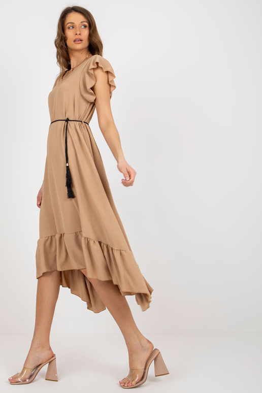 Kamieļa lielizmēra kleita ar volānu...