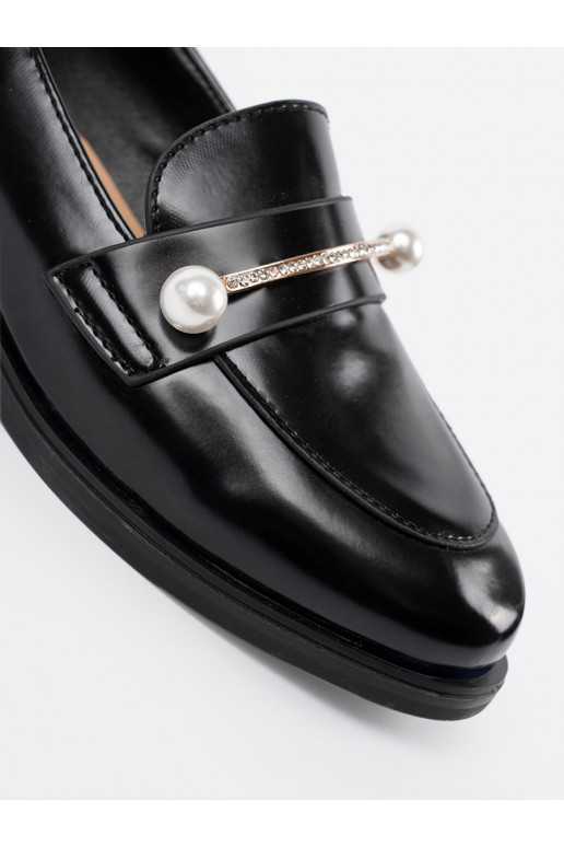 Melns  mokasīni  Melns  mokasīni