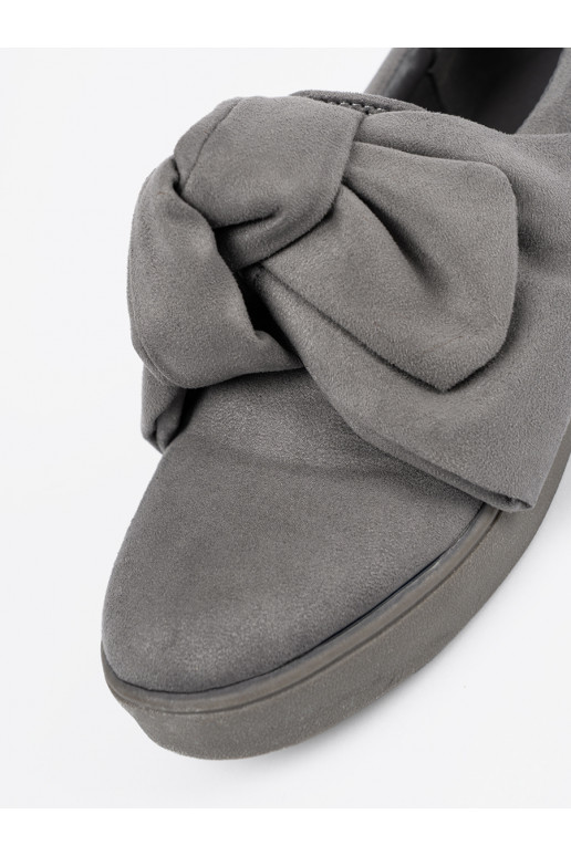 Pelēkas krāsas  kurpes 