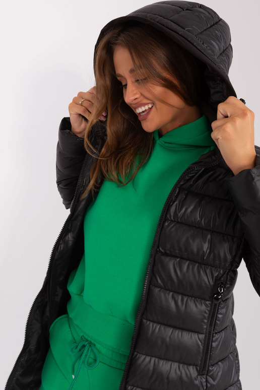 Jaka-NM-KR-T3-2621.98P-melna