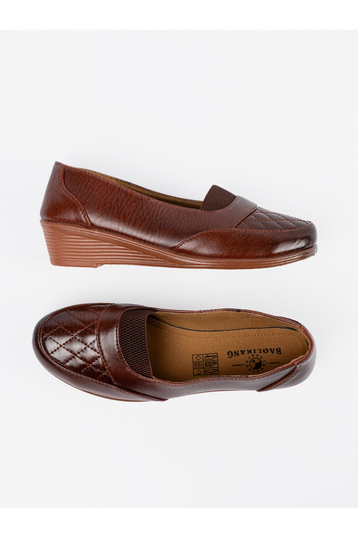  brūnas krāsas kurpes 