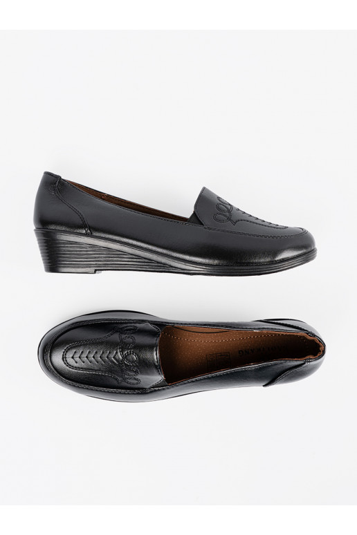 Sieviešu zābaki z ozdobnym haftem