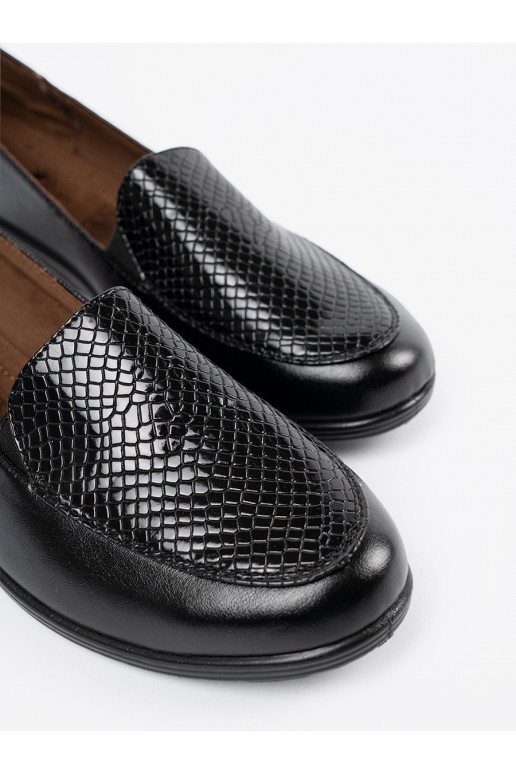 Sieviešu zābaki z fakturą skóry węża