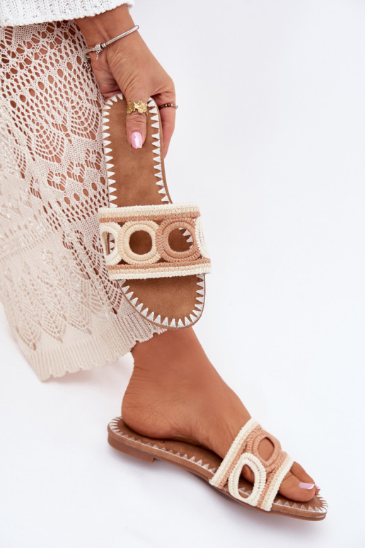 Szydełkowe sieviešu čības ar platiem papēžiem smilšu krāsas Nirina