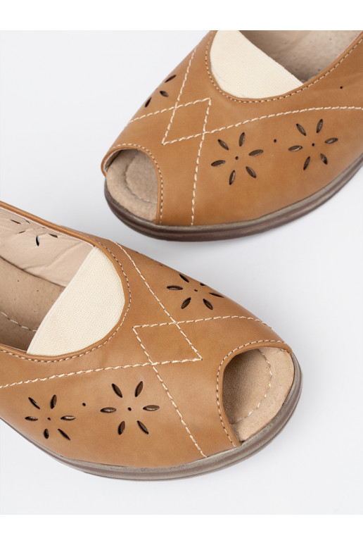 Brūnas krāsas  kurpes  Brūnas krāsas  kurpes