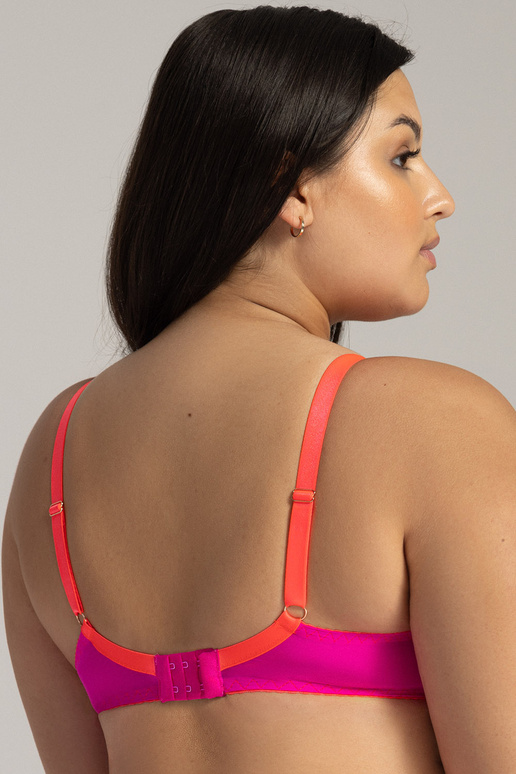  Miksts krūšturis  215767 Ava 