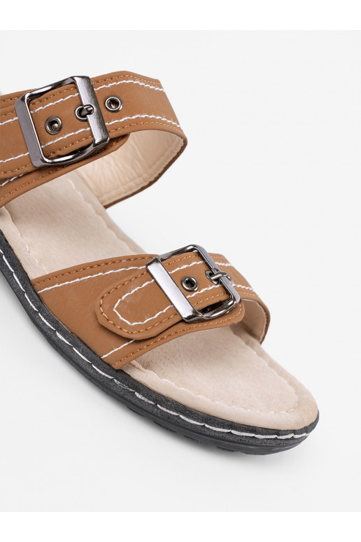 brūnas krāsas čības   ze mi klamrami brūnas krāsas čības   ze mi klamrami