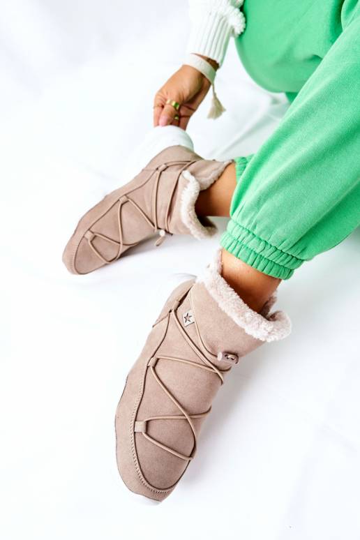 Sniega apavi siltināti smilšu krāsas