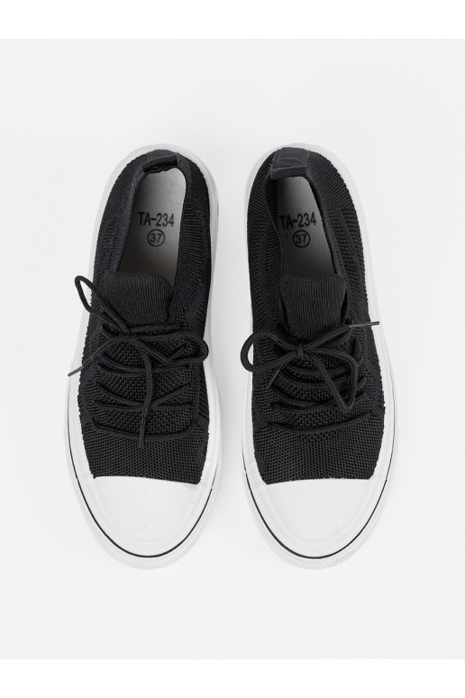  kurpes Melnas krāsas z ozdobnym m