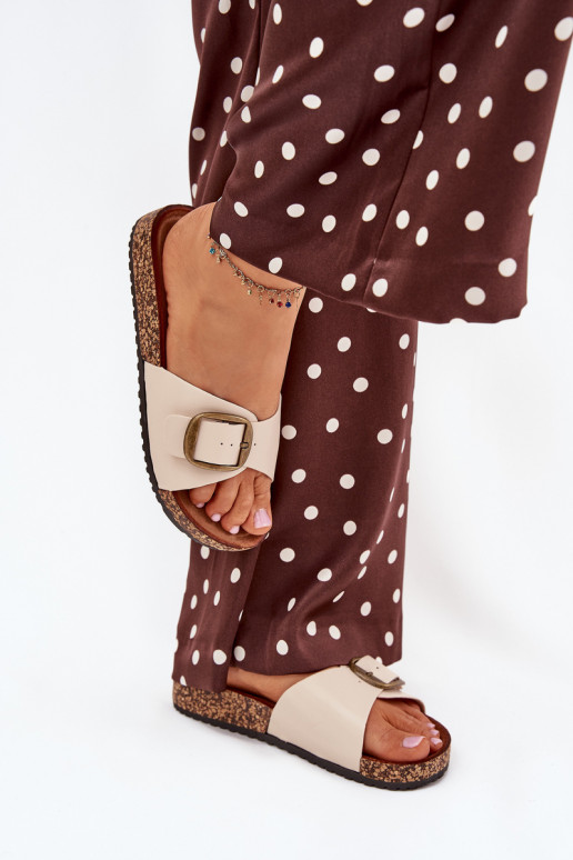 sieviešu čības  ar sprādzēm smilšu krāsas Vianara