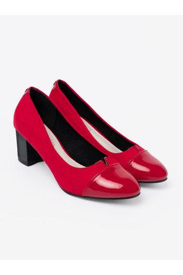 sarkanas krāsas puszābaki z lakierowanym noskiem 2