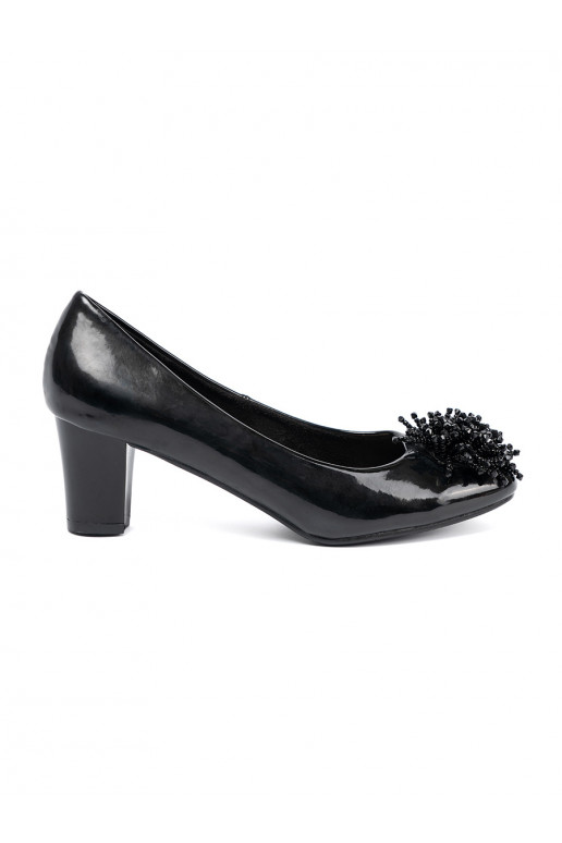 Laque puszābaki z efektowną ozdobą Laque puszābaki z efektowną ozdobą