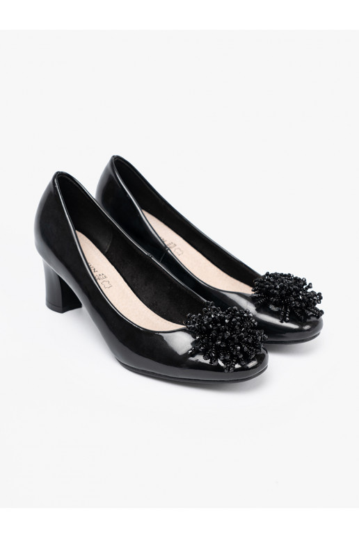 Laque puszābaki z efektowną ozdobą Laque puszābaki z efektowną ozdobą