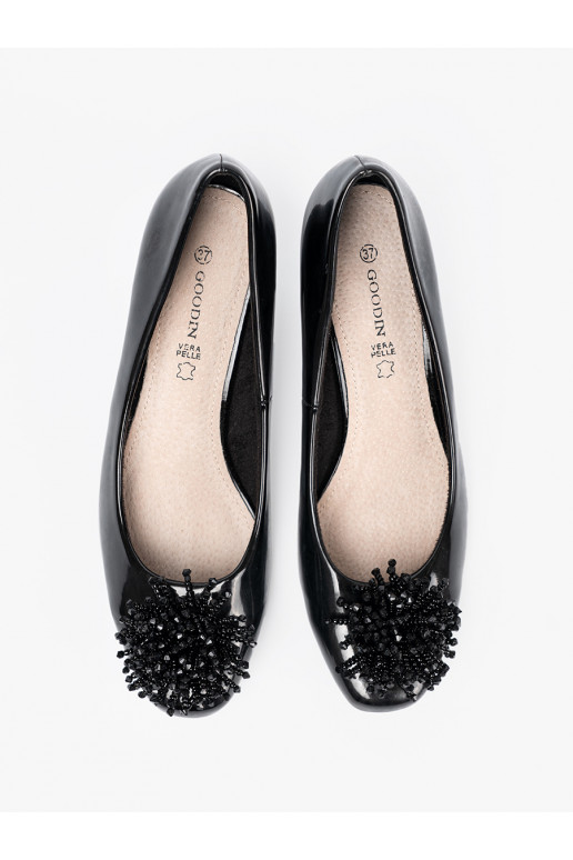 Laque puszābaki z efektowną ozdobą Laque puszābaki z efektowną ozdobą