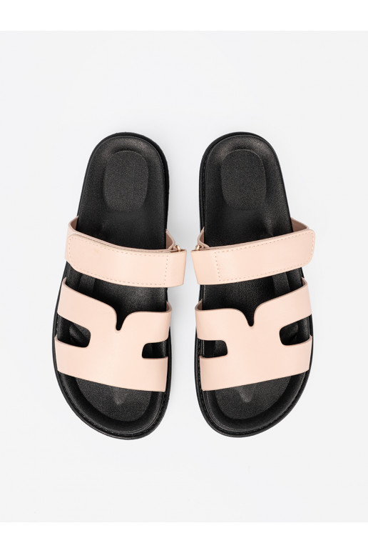 smilšu krāsas čības   