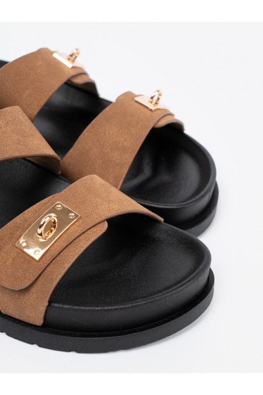 Jansnobrūnas krāsas čības   ze mi wstawkami