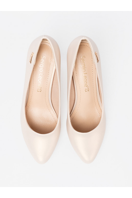 Kurpes  uz papēža Sergio Leone